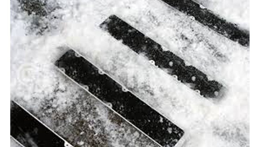 寒冬來臨，如何解決大雪帶來的地面濕滑？